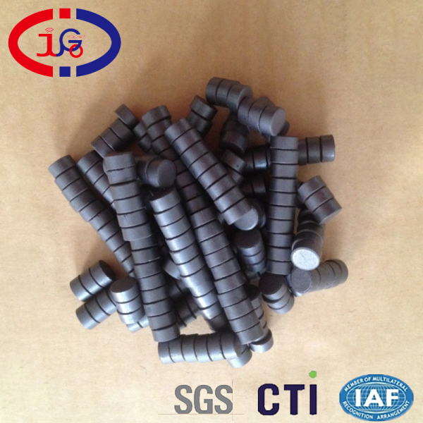 東莞巨高磁鐵生產(chǎn)廠家 鐵氧體磁石定制 方形圓形黑磁鐵 防腐蝕強(qiáng)磁 